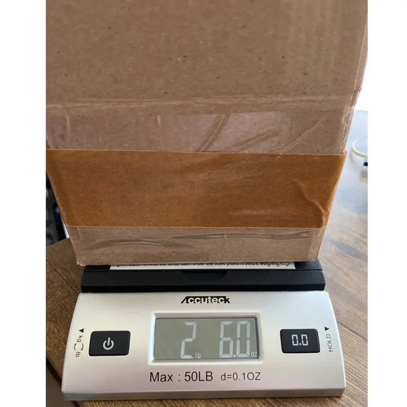 Authentic Scentsy NOEL Red/White Plug-in Wall Candle Warmer - Picture 13 of 13